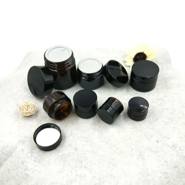 cosmetic pots with lids